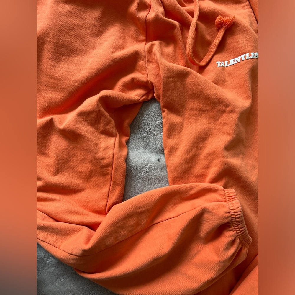 Talentless sweatpants - Picture 2 of 5